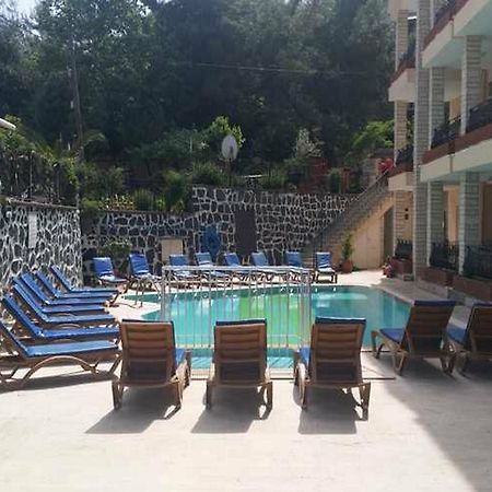 Ozlem 1 Apartments İcmeler Bagian luar foto