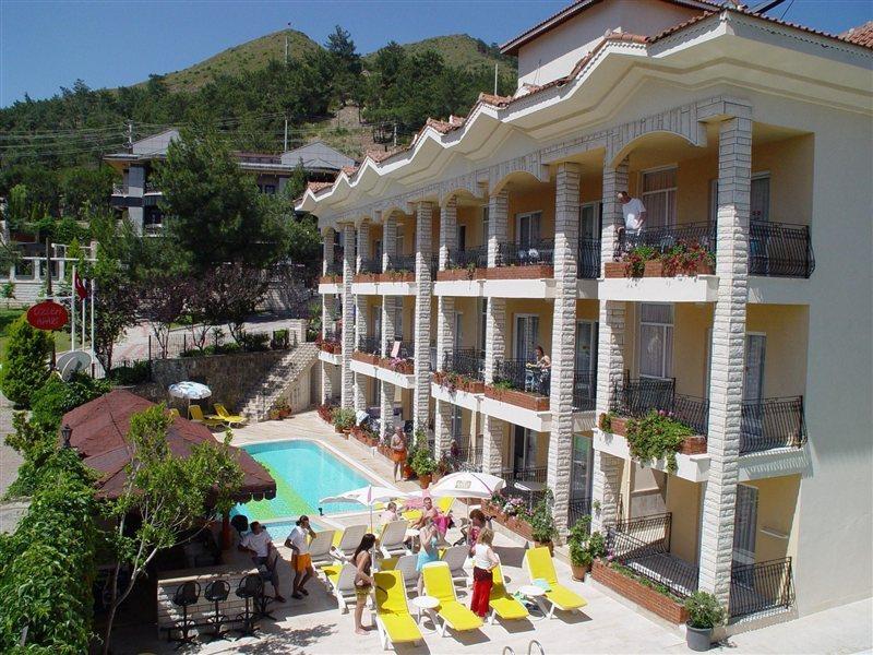 Ozlem 1 Apartments İcmeler Bagian luar foto