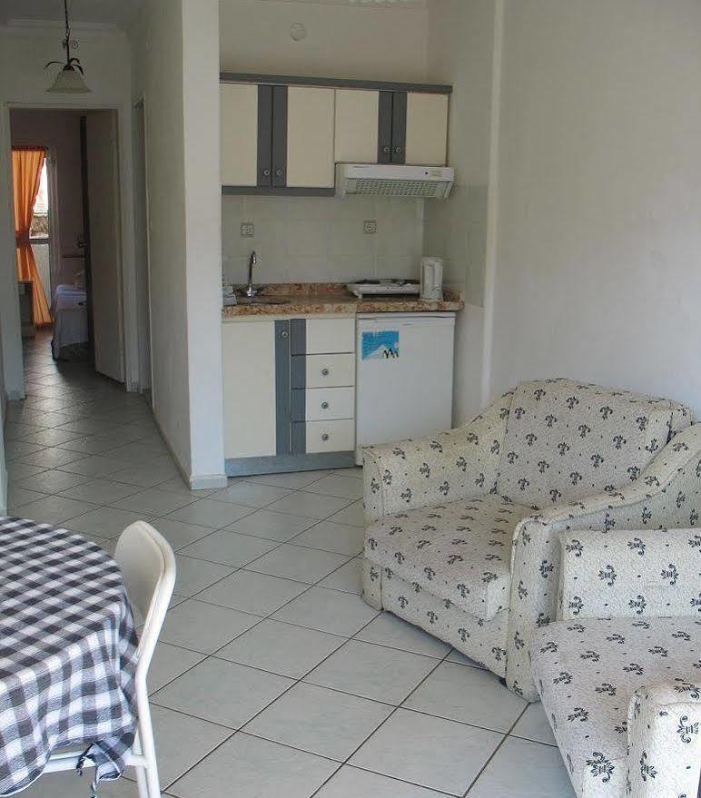 Ozlem 1 Apartments İcmeler Bagian luar foto